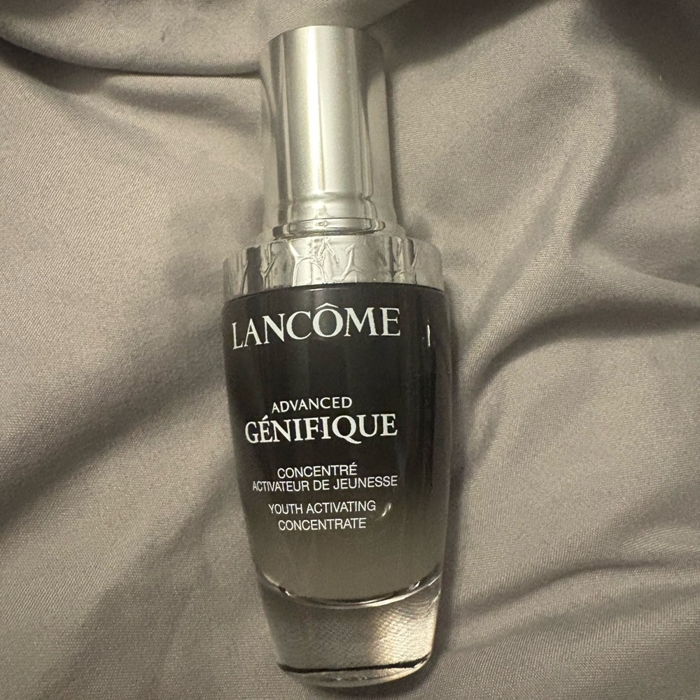 Lancôme Advanced Génifique Serum - Silver and Black